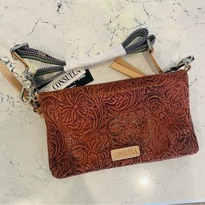 Consuela Uptown Sally